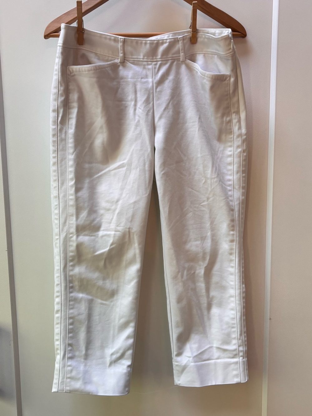 White House Black Market White Cropped Straight-Leg Chinos